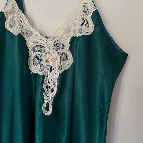 Vintage California Dynasty Nighty - Picture 4 of 9